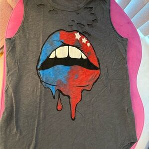 Graphic Tank Top - Gray with Red and Blue Drippy Lips